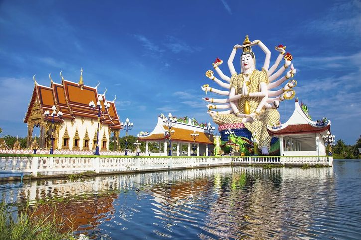 Ko Samui - Buddhistický chrámový komplex s lagunou